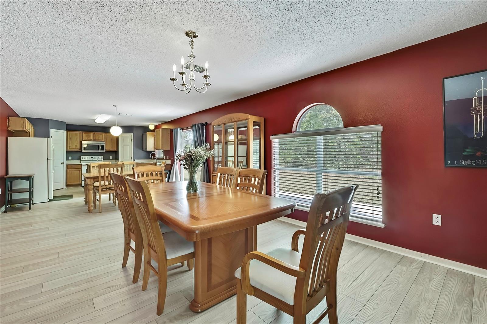 Image 44 of 50 For 11257 Persimmon Avenue