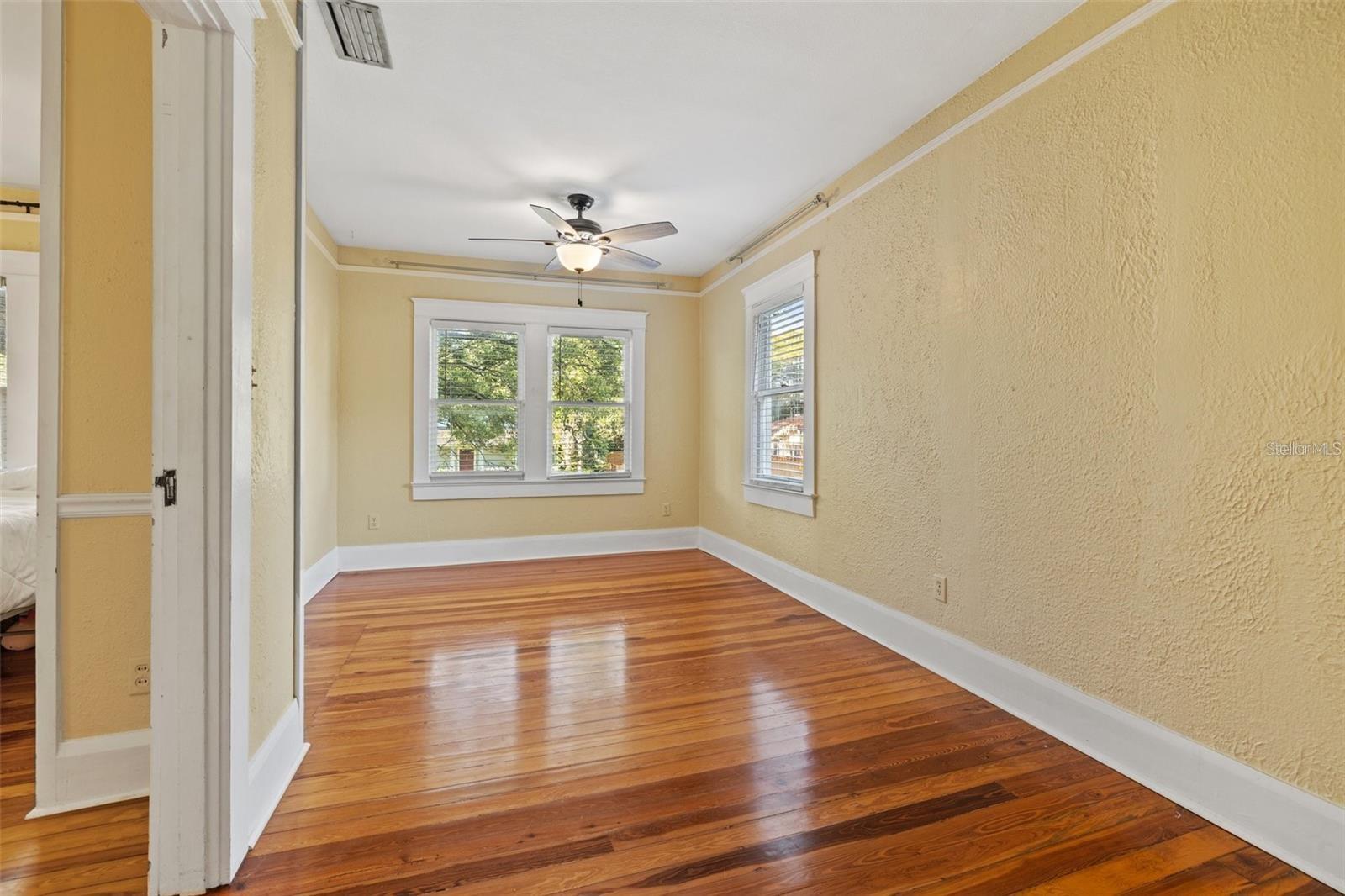 Image 14 of 24 For 910 Hamilton Avenue