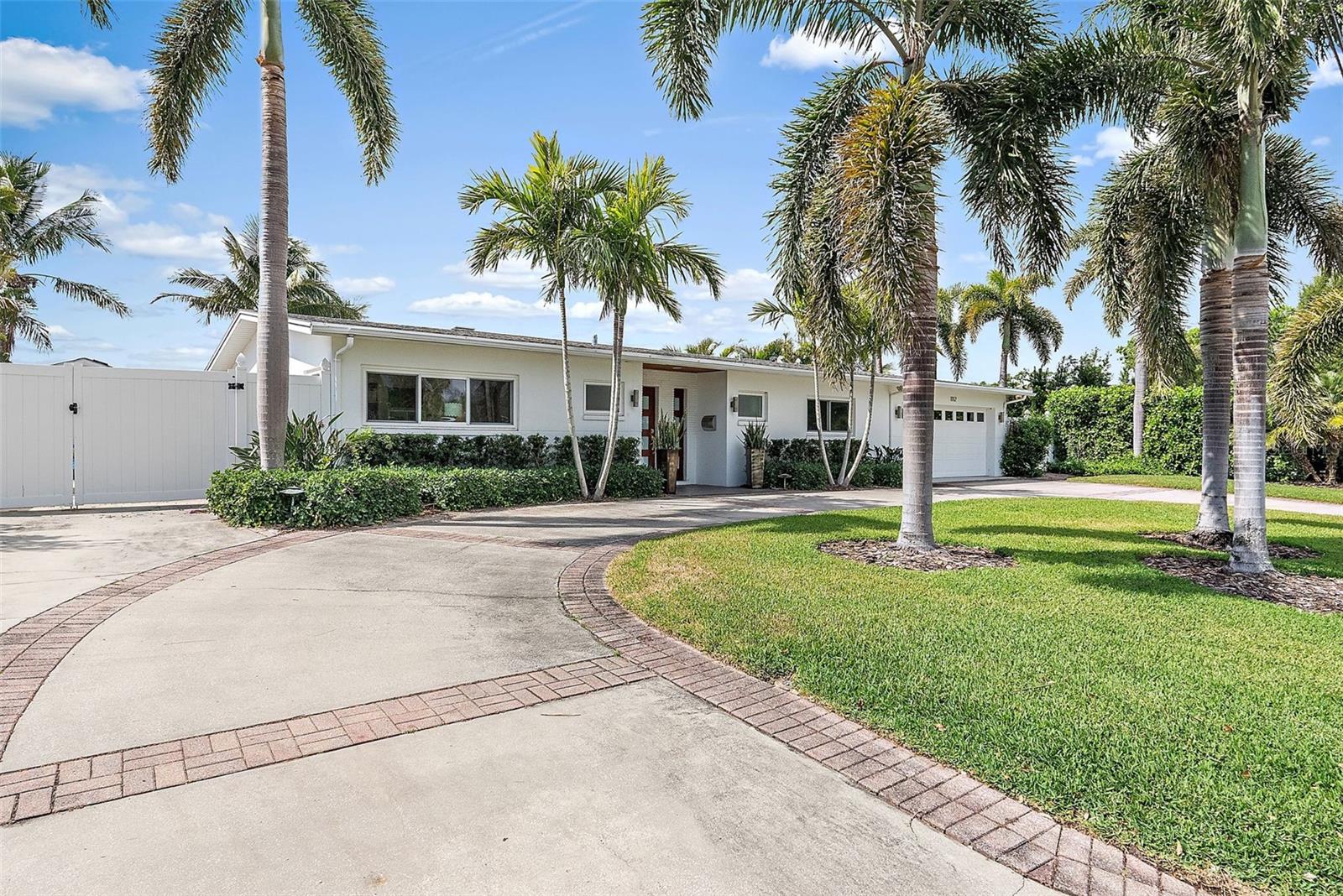 Details for 1112 38th Avenue Ne, ST PETERSBURG, FL 33704