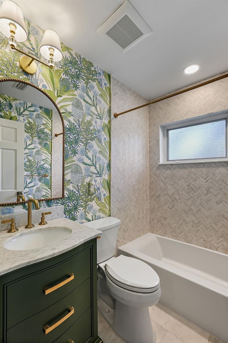 Image 20 of 45 For 1112 38th Avenue Ne