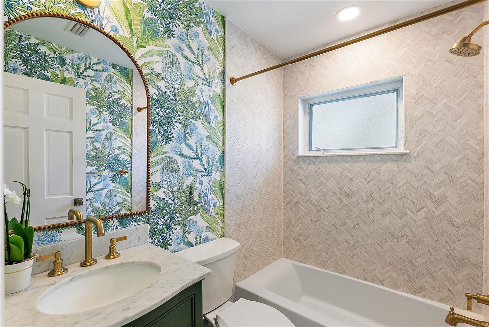 Image 21 of 45 For 1112 38th Avenue Ne