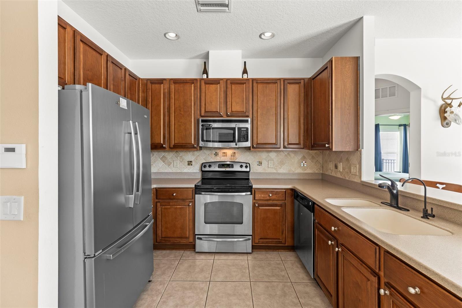 Image 16 of 40 For 9632 Asbel Estates Street