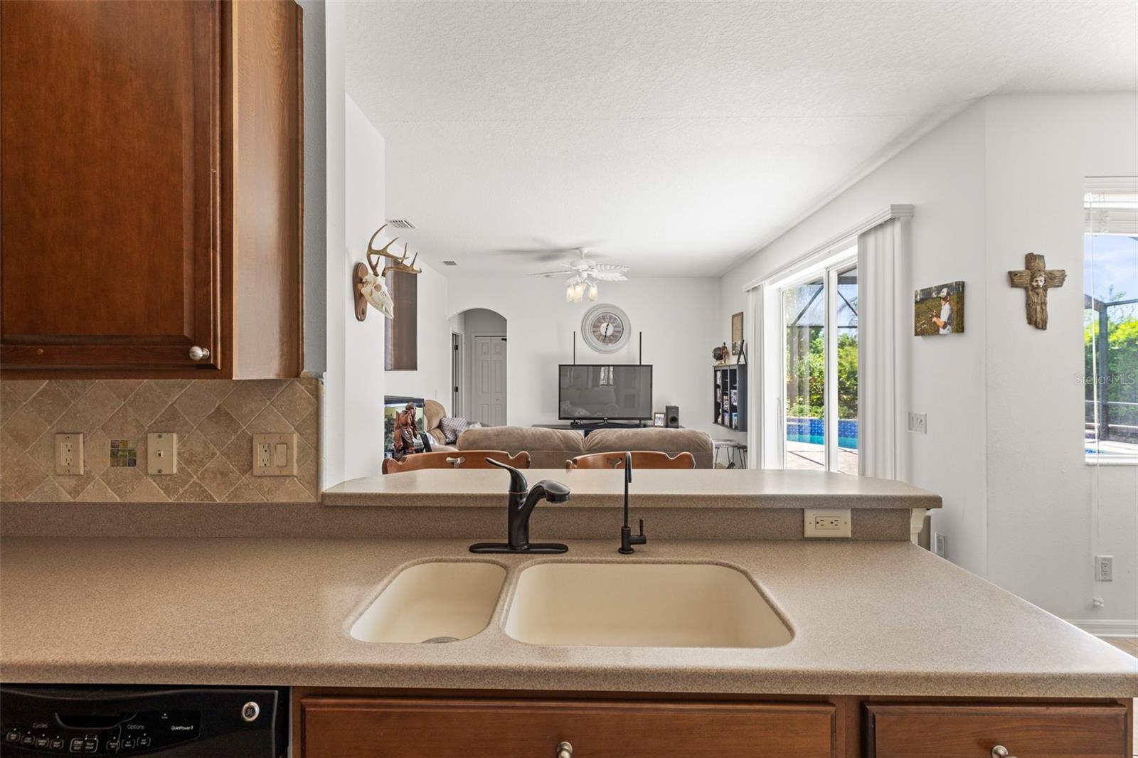 Image 23 of 40 For 9632 Asbel Estates Street