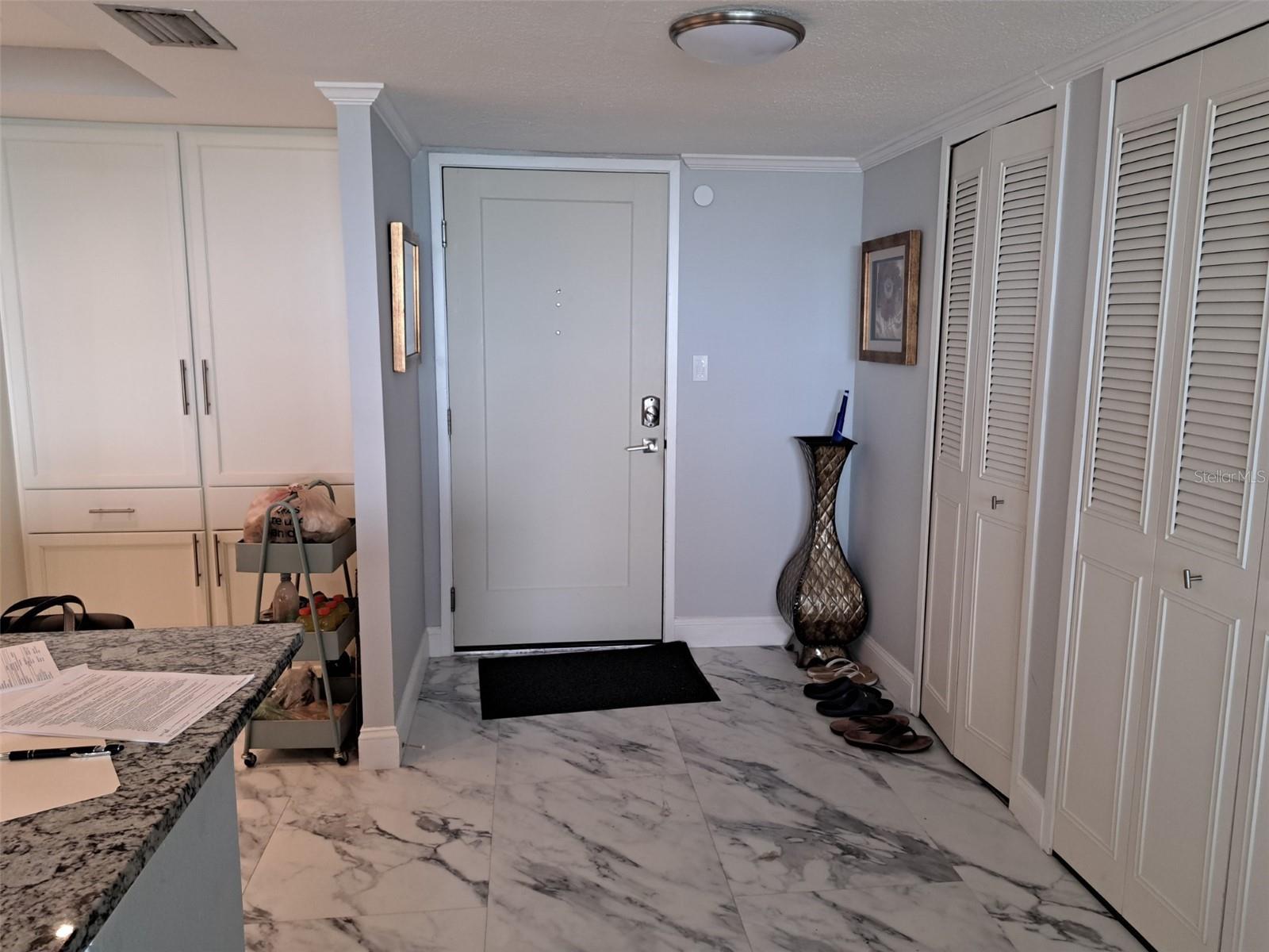 Image 3 of 32 For 400 Island Way 1508