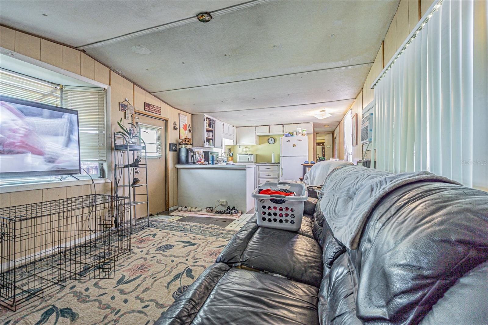 Image 7 of 28 For 13233 Harrison Street