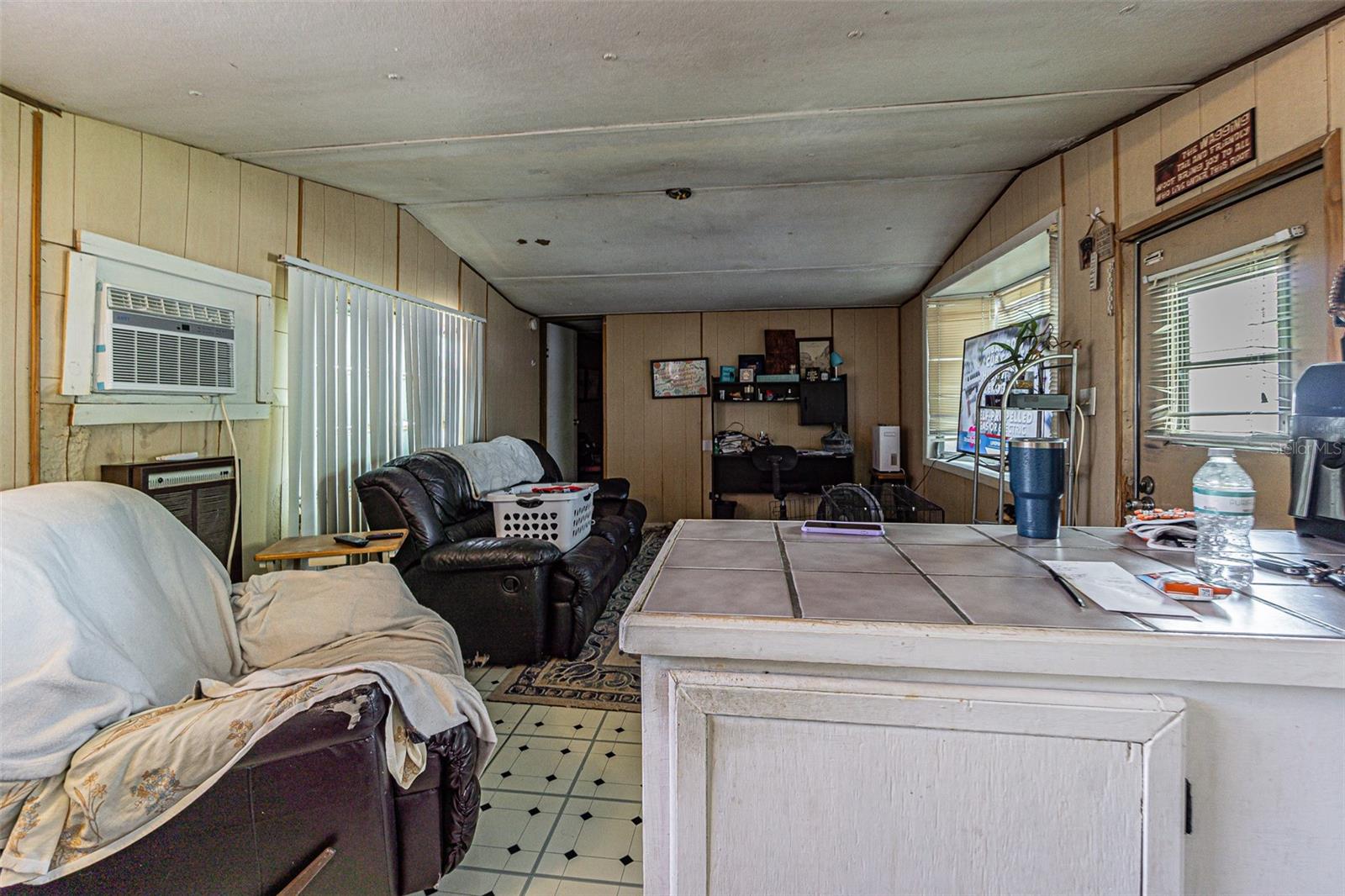 Image 8 of 28 For 13233 Harrison Street