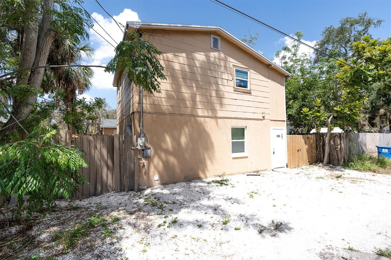 Image 17 of 35 For 1900 45th Street S