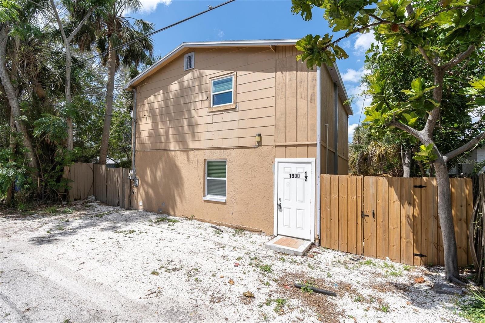 Image 18 of 35 For 1900 45th Street S