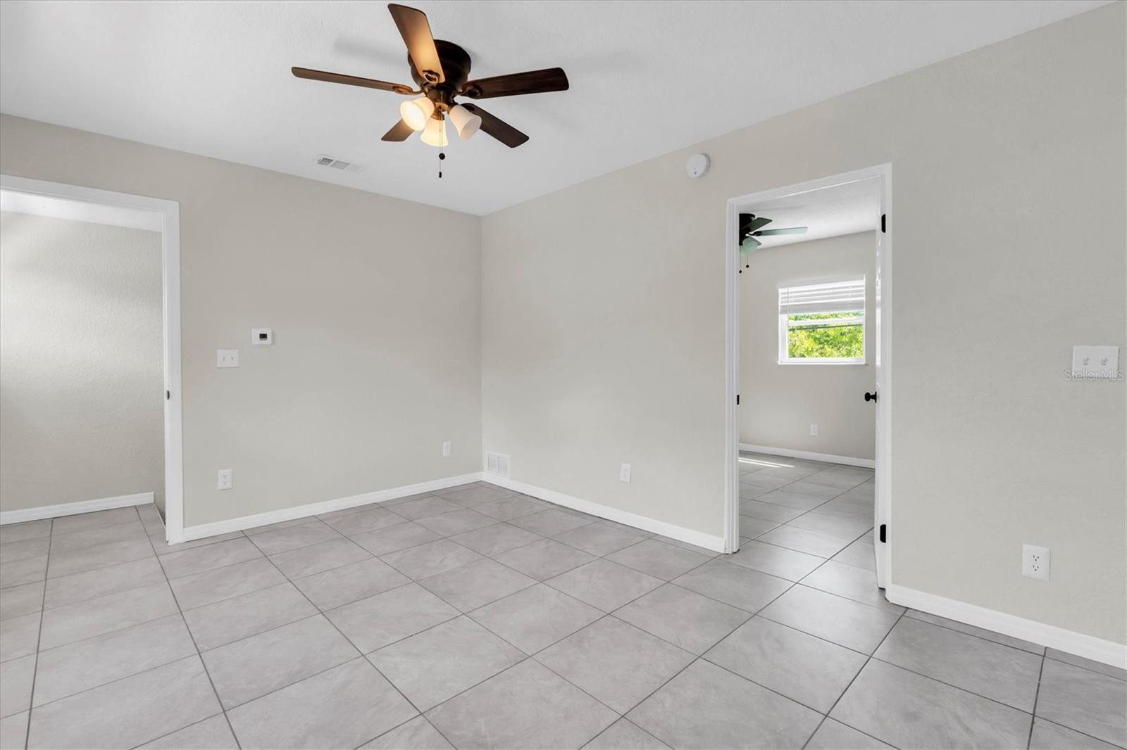 Image 27 of 35 For 1900 45th Street S