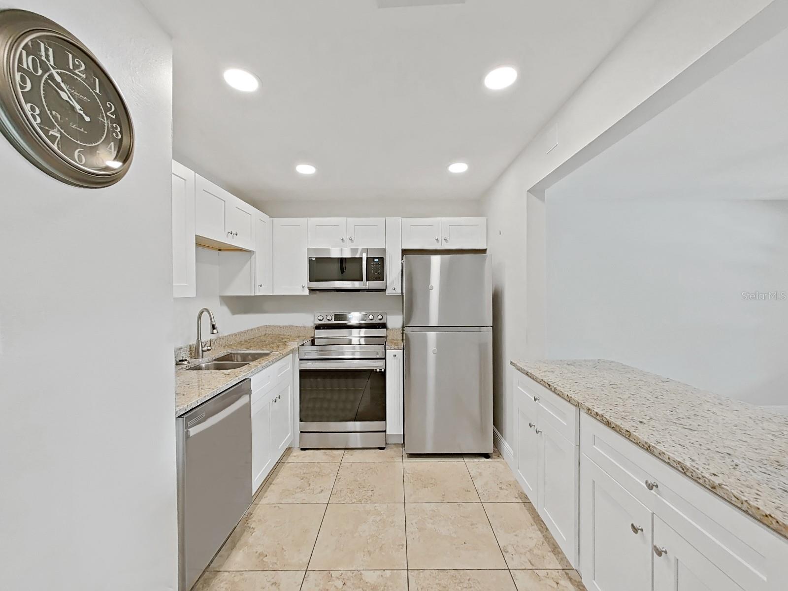 Image 13 of 24 For 2501 Harn Boulevard H39