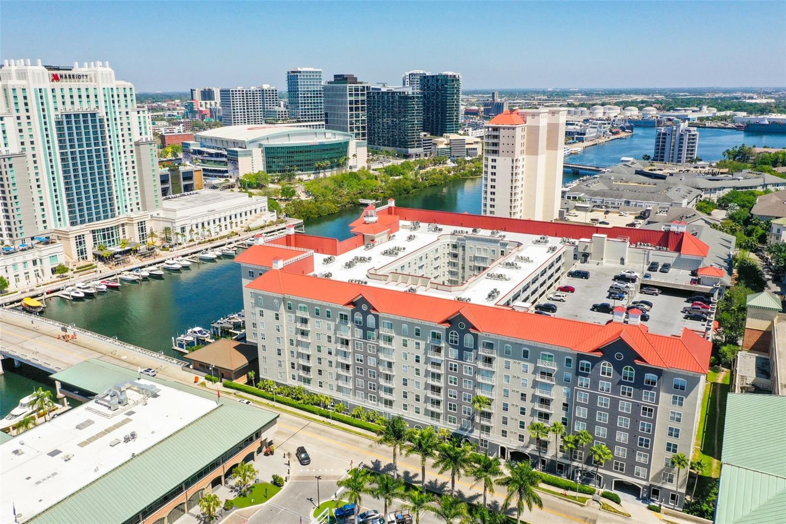 Image 51 of 92 For 700 Harbour Island Boulevard 740
