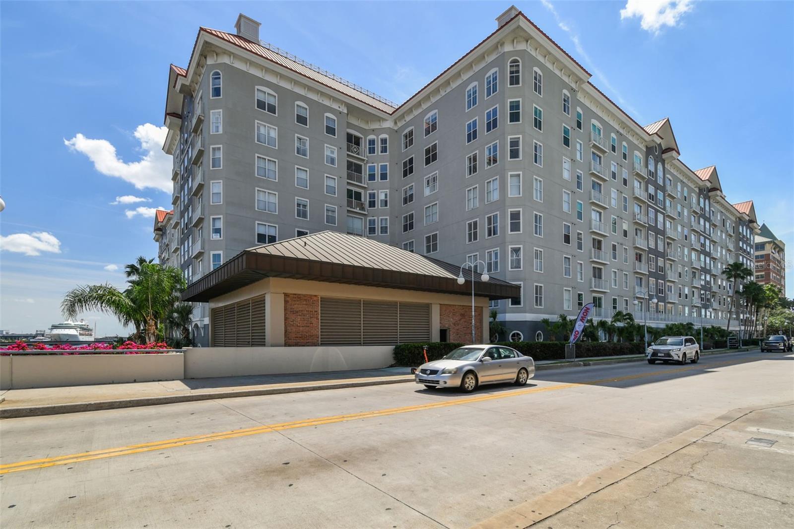 Image 72 of 92 For 700 Harbour Island Boulevard 740