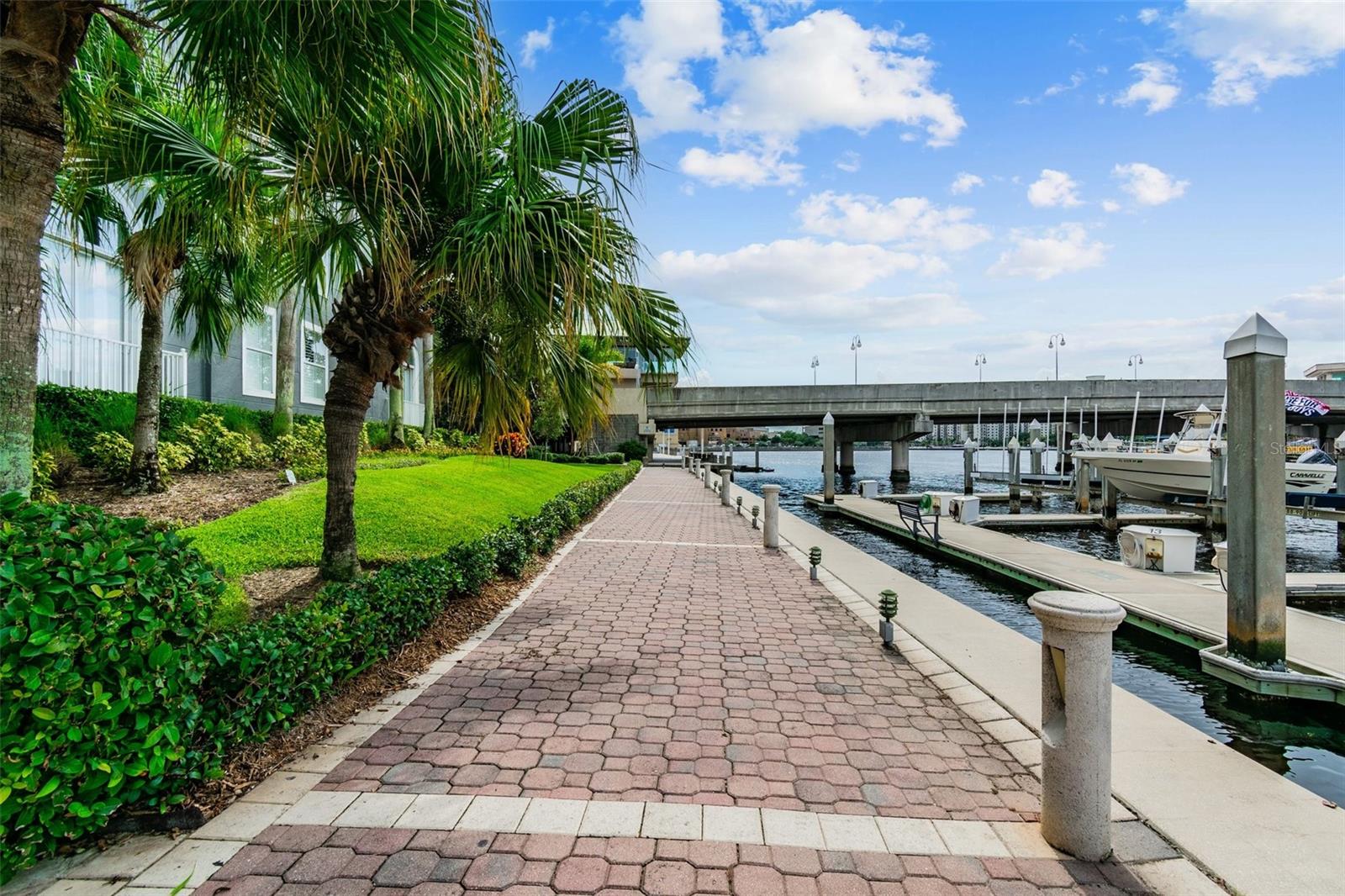 Image 89 of 92 For 700 Harbour Island Boulevard 740