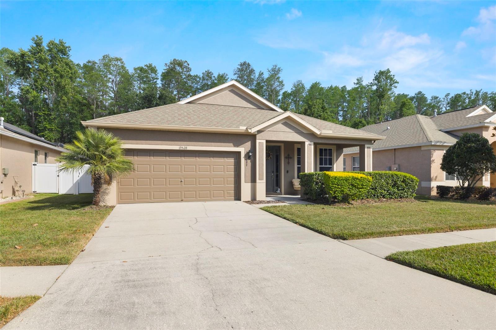 Image 4 of 26 For 19528 Sunset Bay Drive