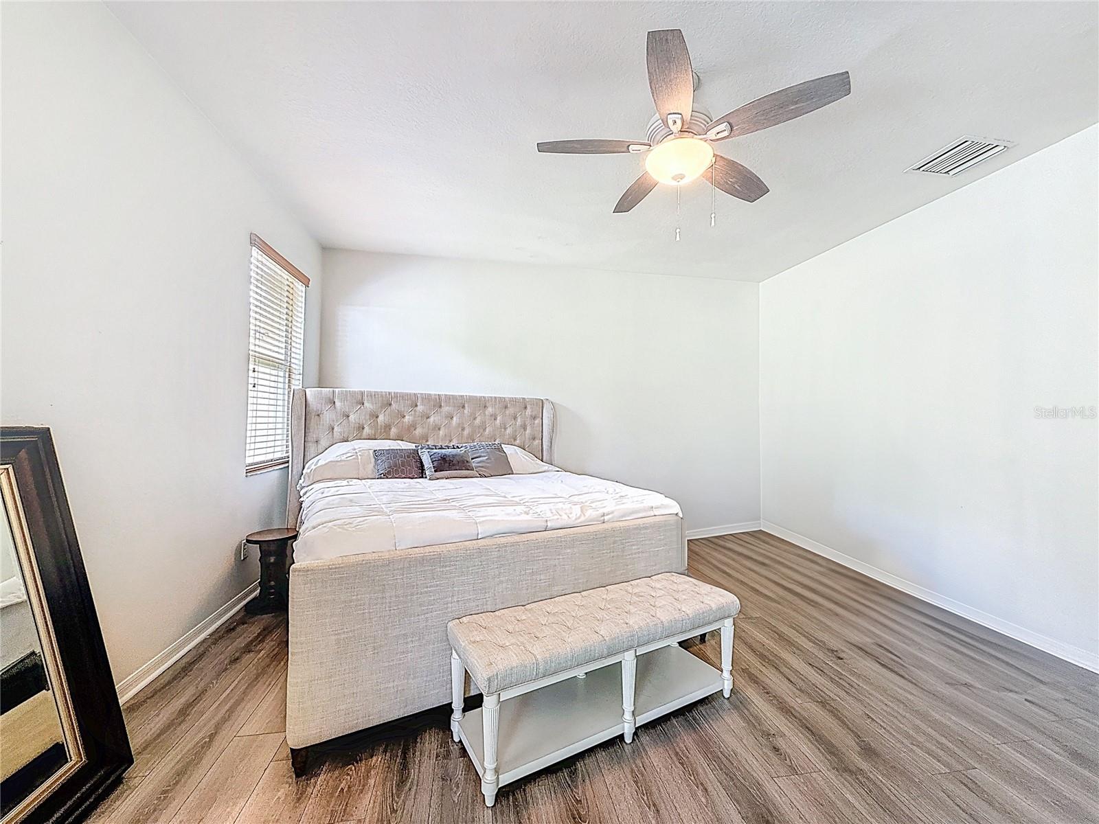 Listing photo id 10 for 16113 Rambling Road
