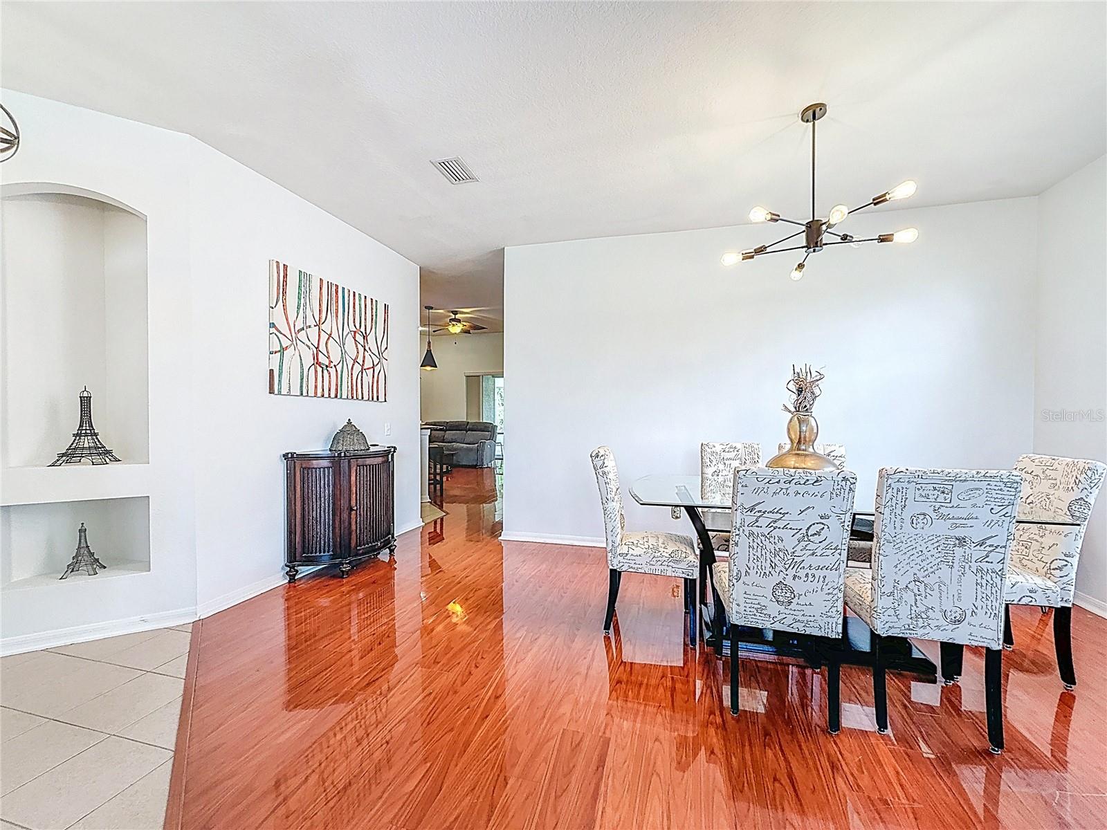 Listing photo id 21 for 16113 Rambling Road