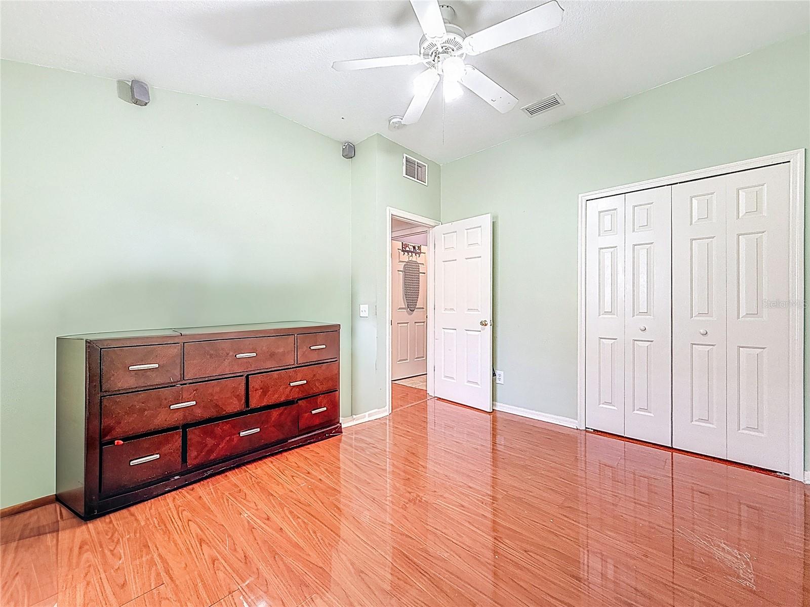 Listing photo id 33 for 16113 Rambling Road