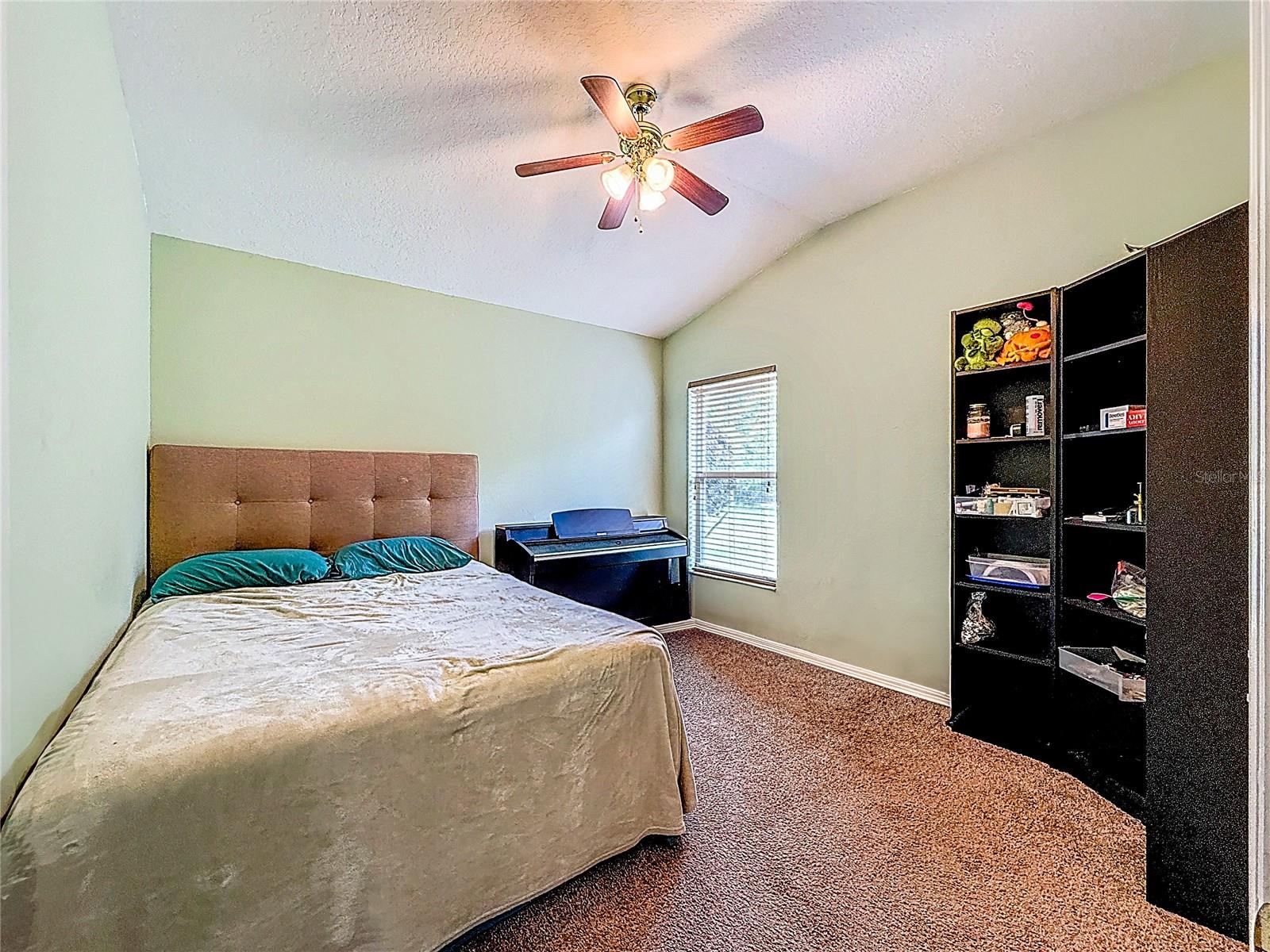 Listing photo id 35 for 16113 Rambling Road