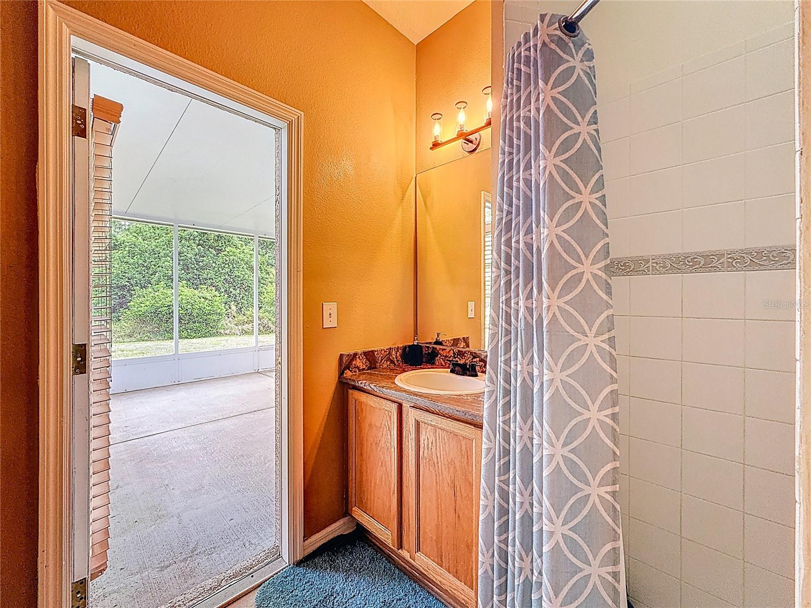 Listing photo id 40 for 16113 Rambling Road