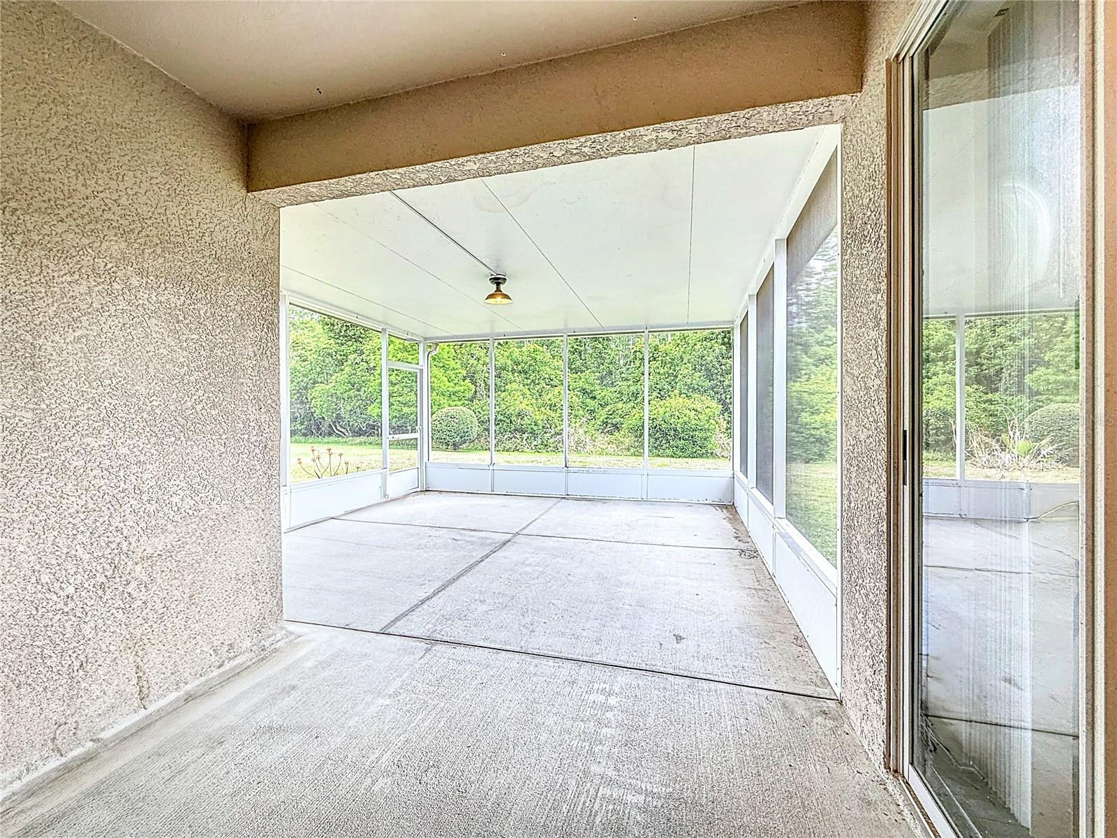 Listing photo id 41 for 16113 Rambling Road