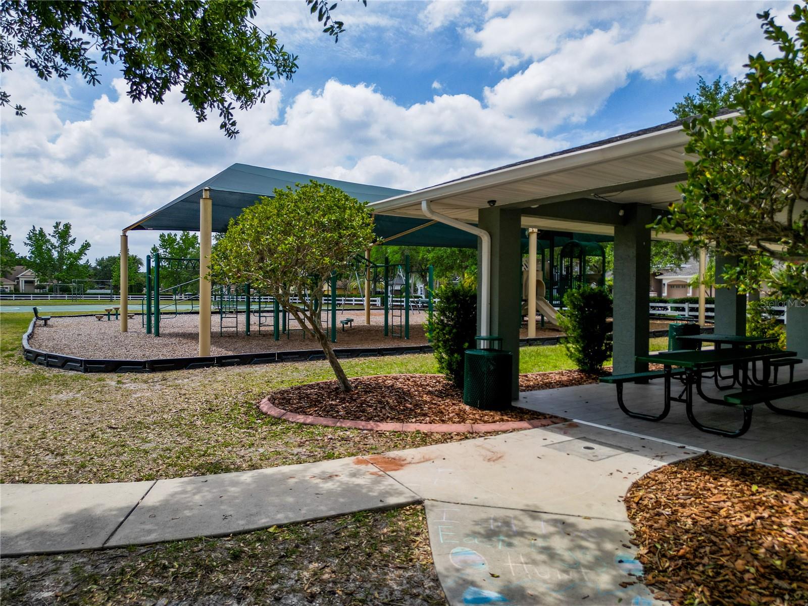 Listing photo id 45 for 16113 Rambling Road