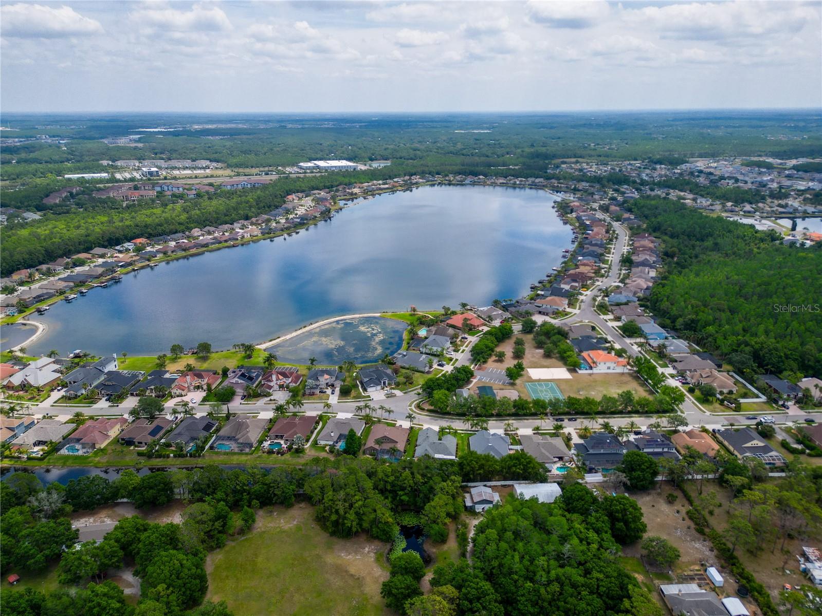 Listing photo id 46 for 16113 Rambling Road