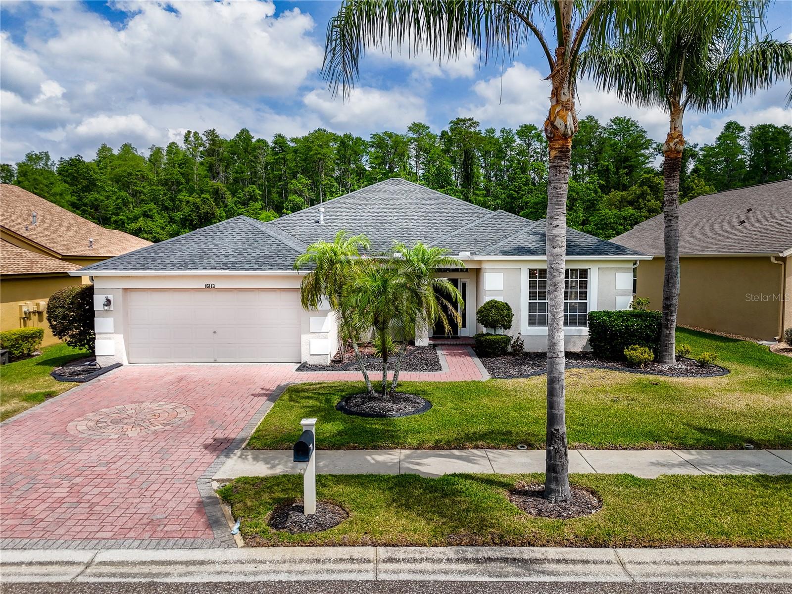 Listing photo id 3 for 16113 Rambling Road