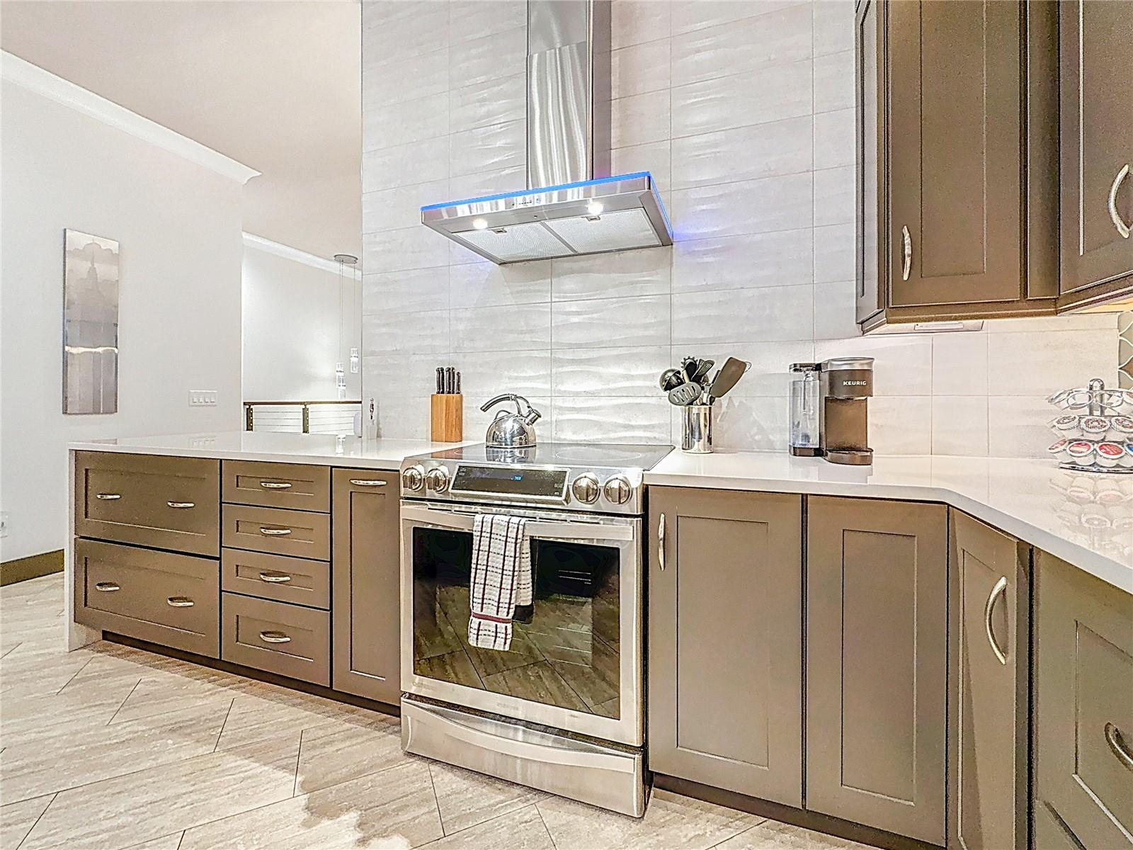 Listing photo id 30 for 3924 Ridge Avenue