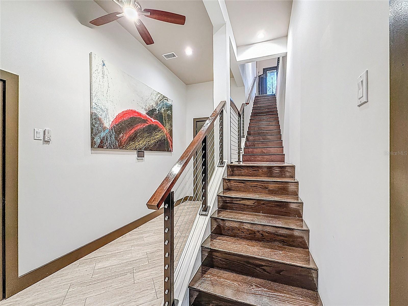 Listing photo id 73 for 3924 Ridge Avenue
