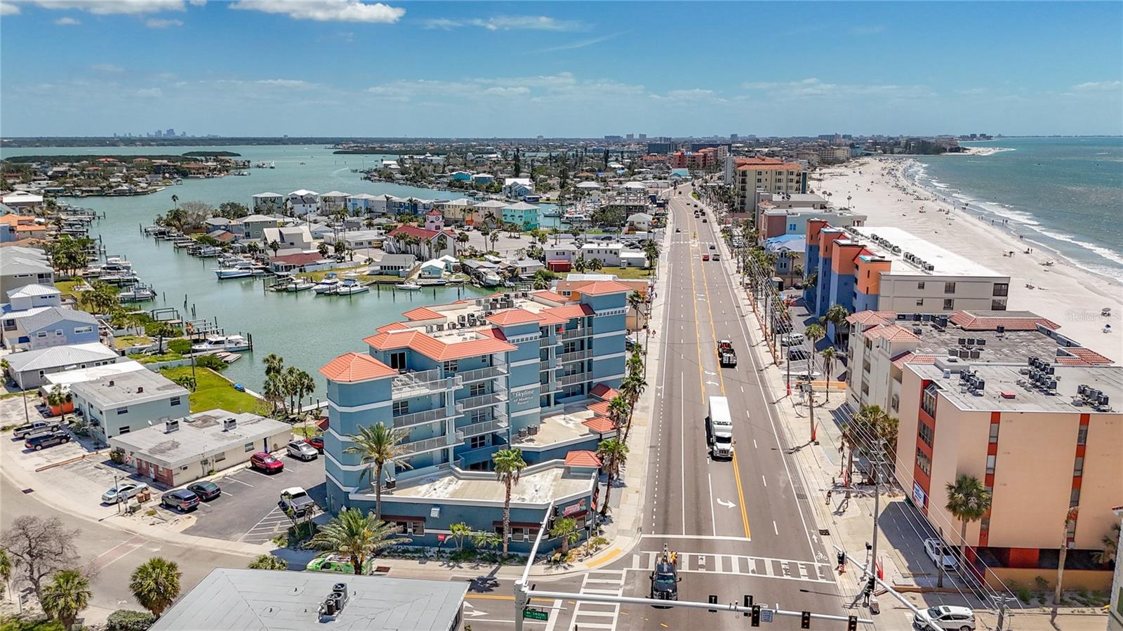 Image 2 of 54 For 13999 Gulf Boulevard 501