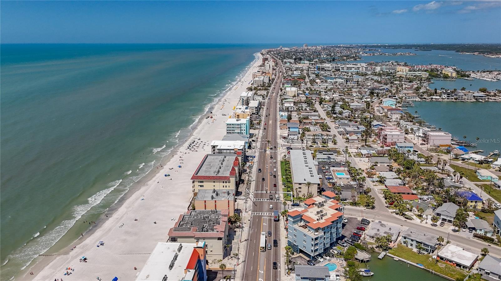 Image 3 of 54 For 13999 Gulf Boulevard 501