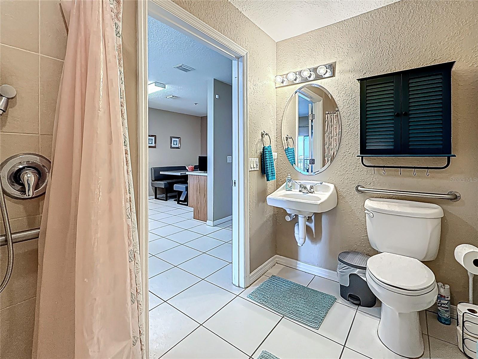 Image 43 of 54 For 13999 Gulf Boulevard 501