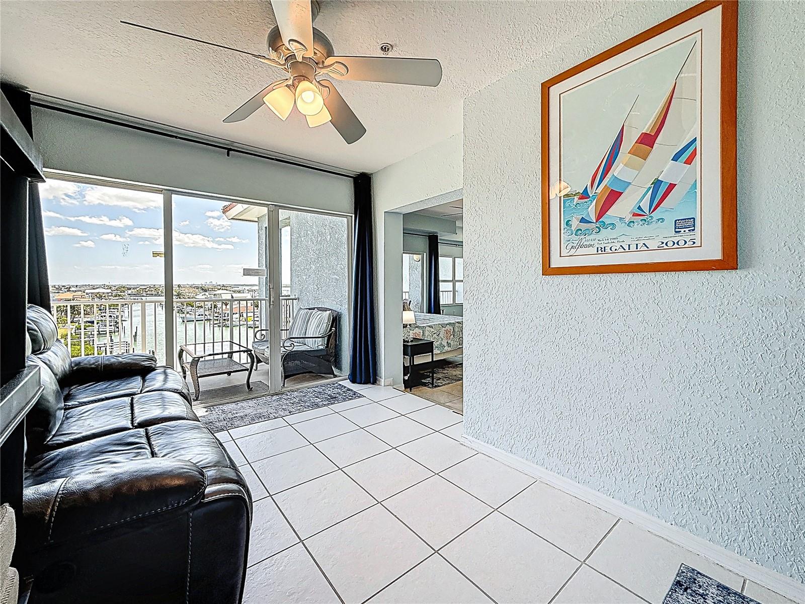 Image 47 of 54 For 13999 Gulf Boulevard 501