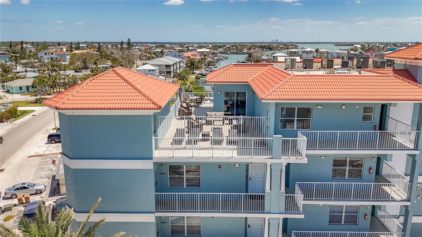 Image 5 of 54 For 13999 Gulf Boulevard 501
