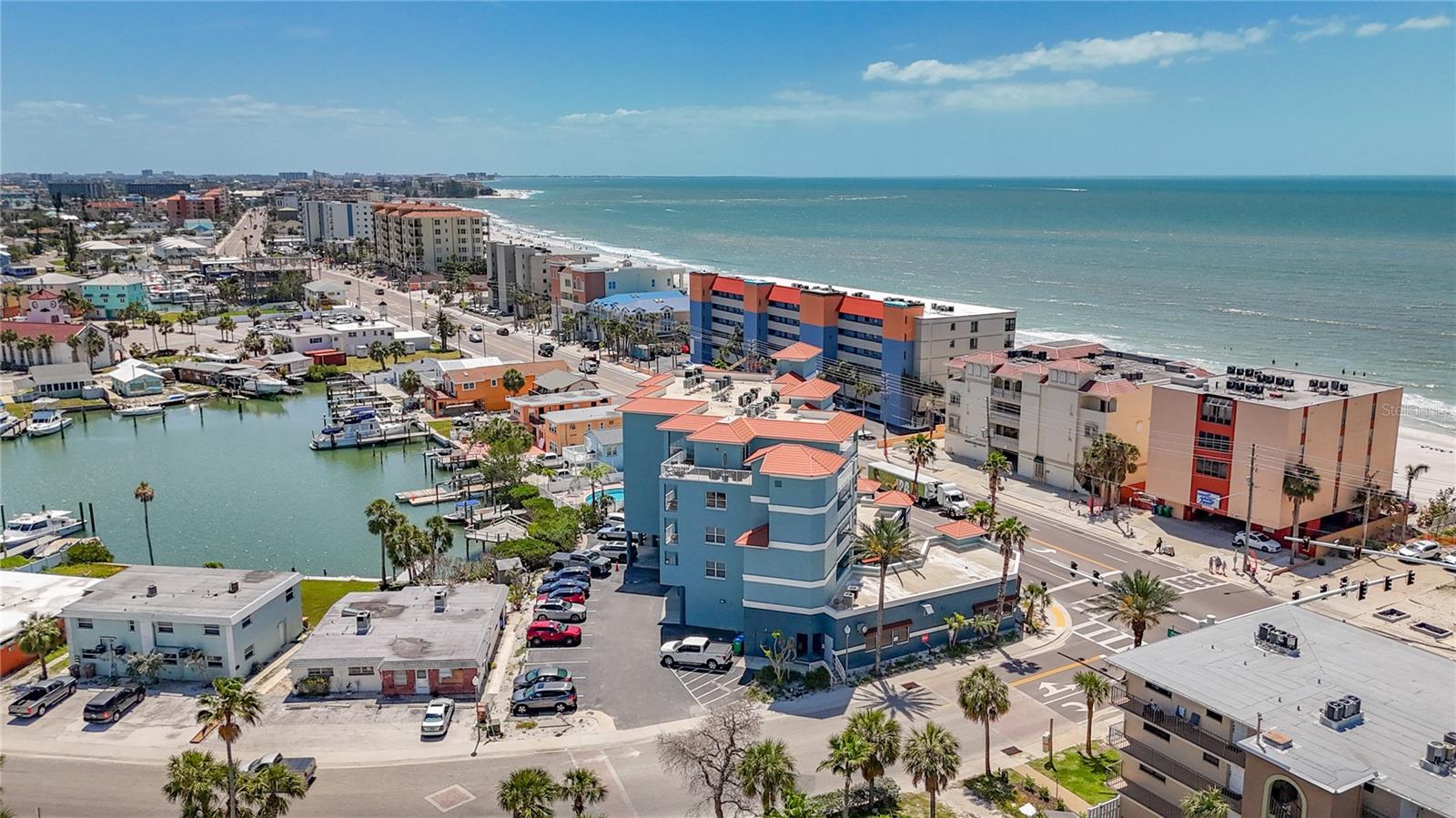 Image 53 of 54 For 13999 Gulf Boulevard 501