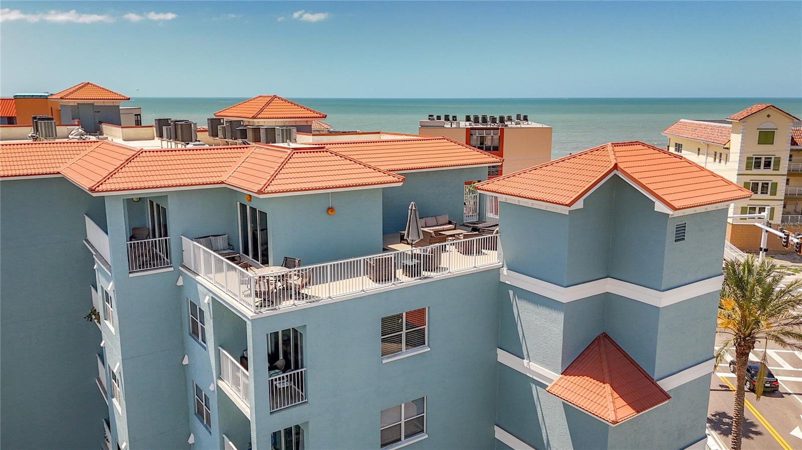 Image 9 of 54 For 13999 Gulf Boulevard 501