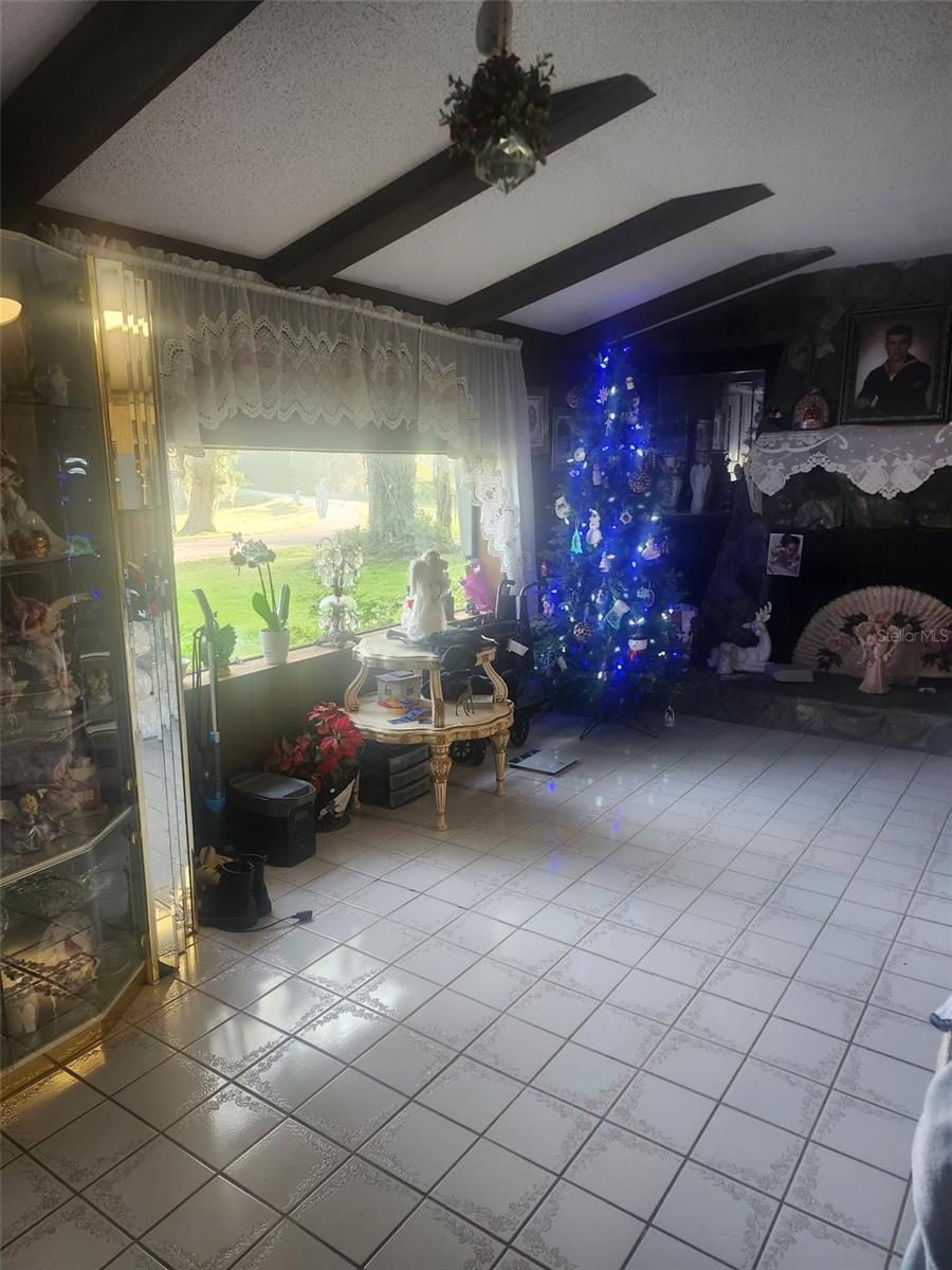 Image 8 of 21 For 9481 Patrick Street