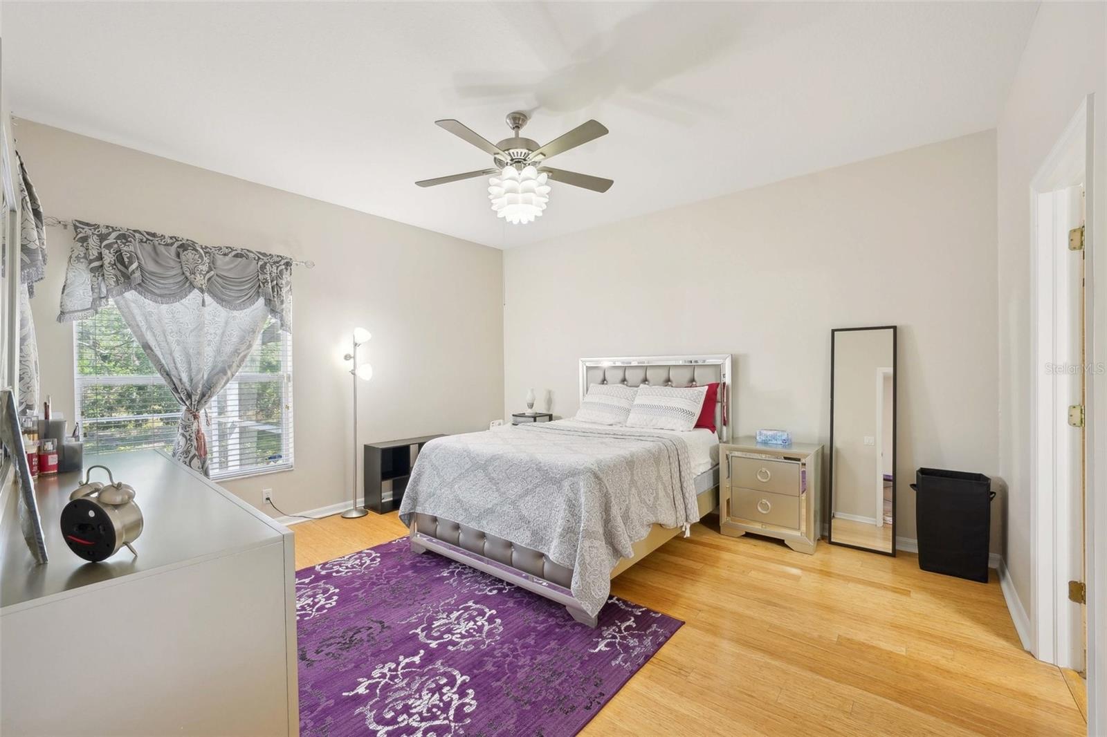 Listing photo id 10 for 10260 Devonshire Lake Drive