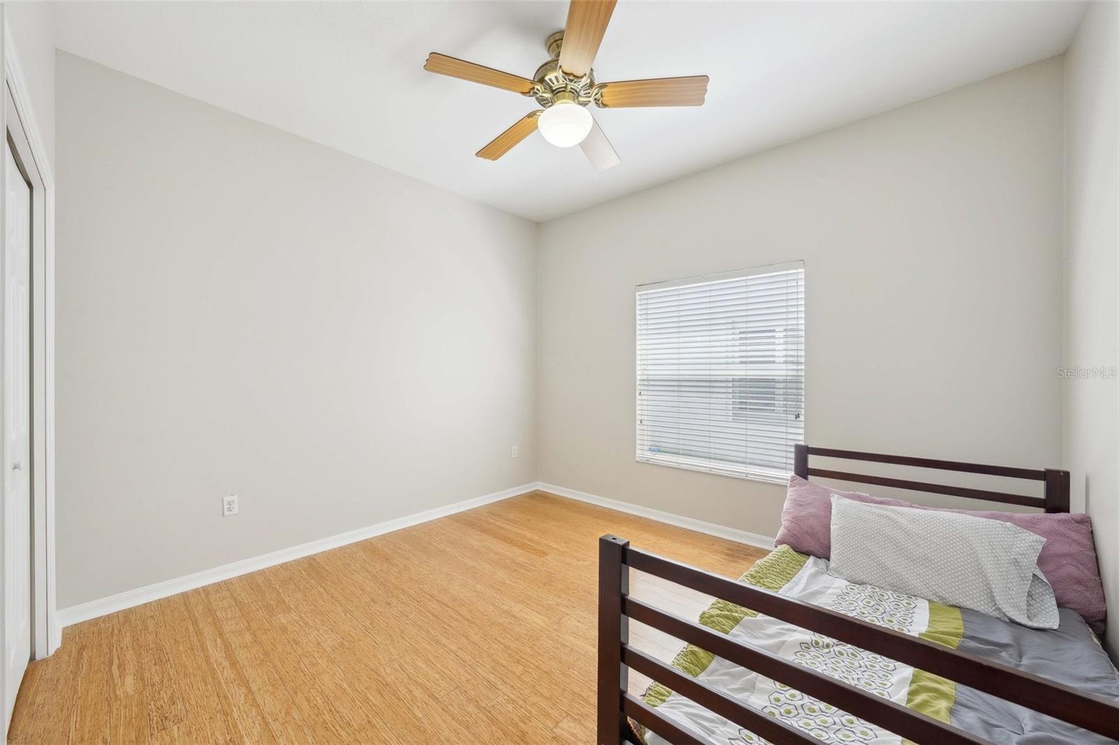 Listing photo id 13 for 10260 Devonshire Lake Drive
