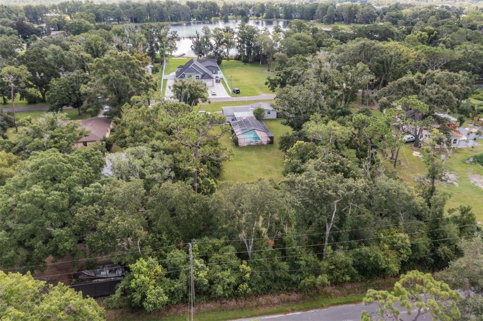 Image 10 of 35 For 15808 Willowdale Road