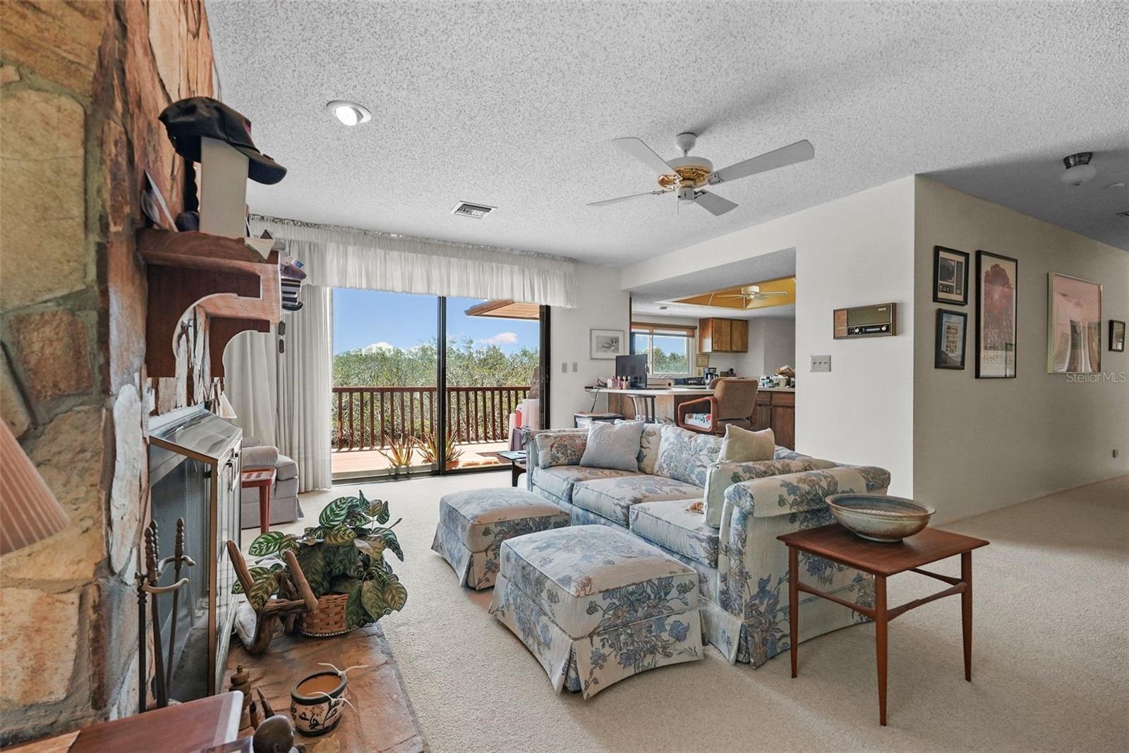 Image 13 of 46 For 588 Bayview Drive