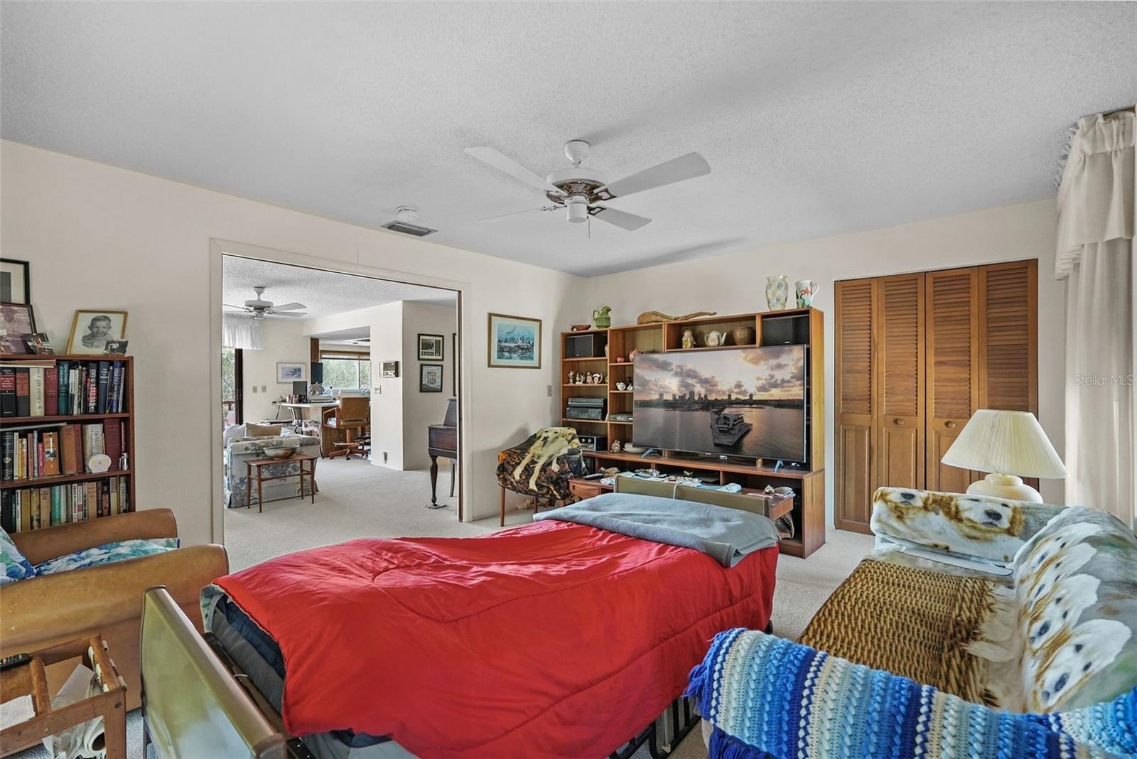 Image 22 of 46 For 588 Bayview Drive