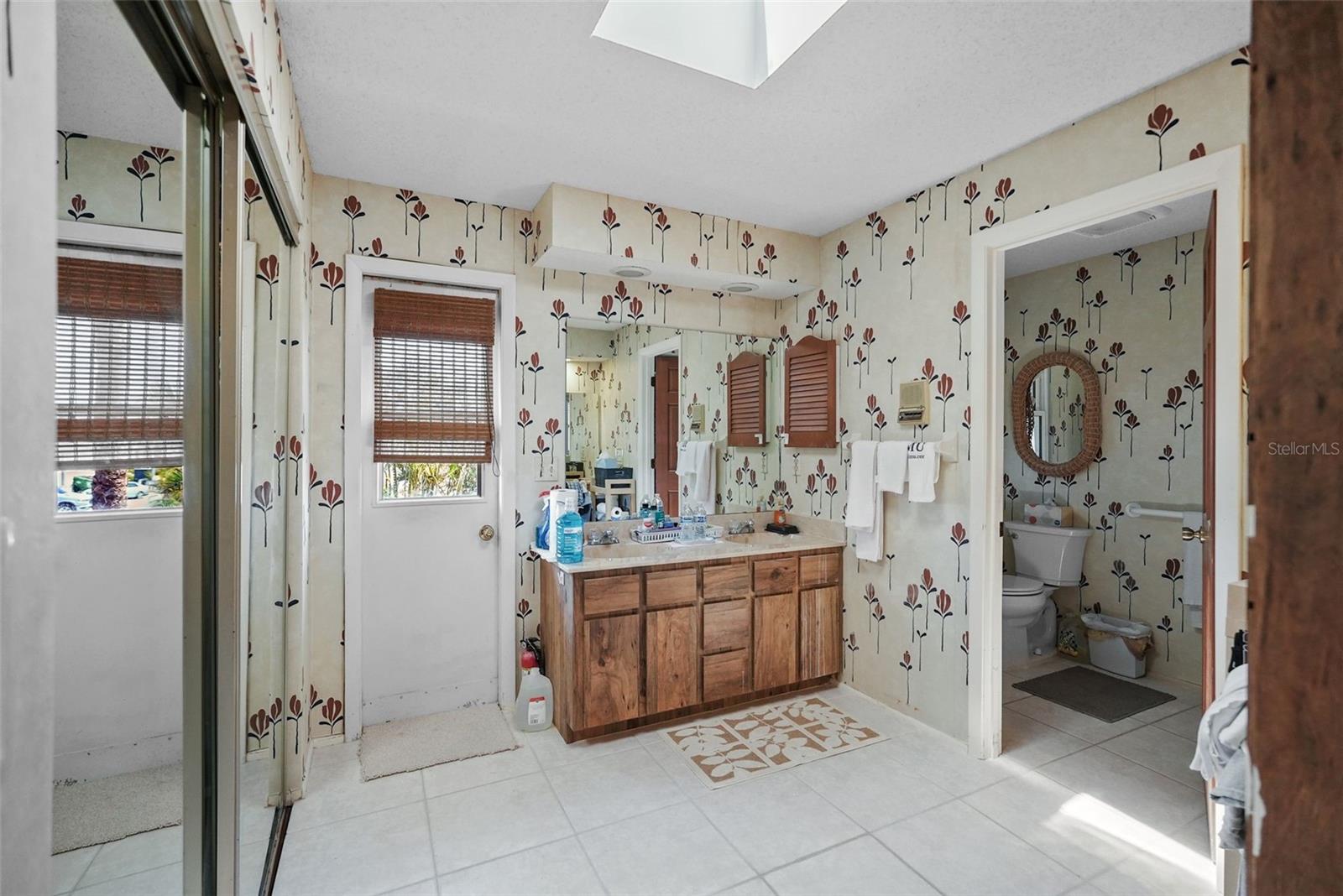 Image 30 of 46 For 588 Bayview Drive