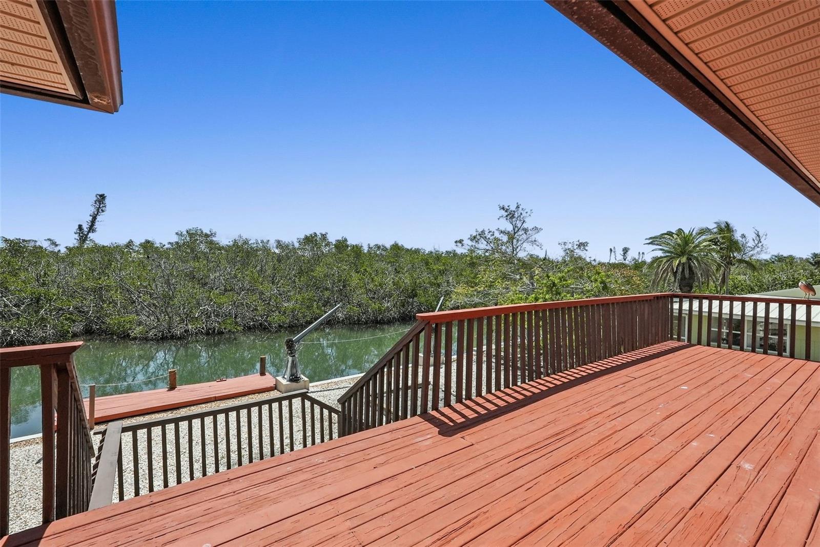 Image 32 of 46 For 588 Bayview Drive