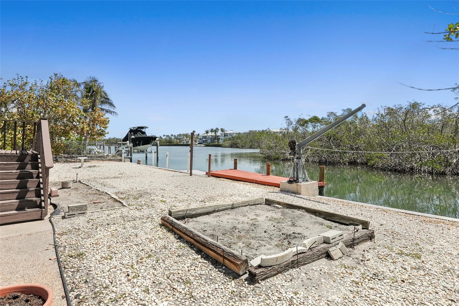 Image 37 of 46 For 588 Bayview Drive