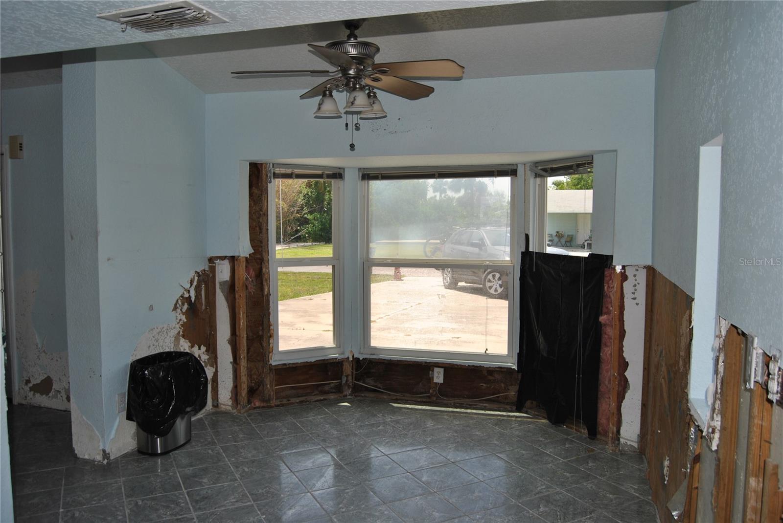 Image 3 of 13 For 119 18th Street Nw