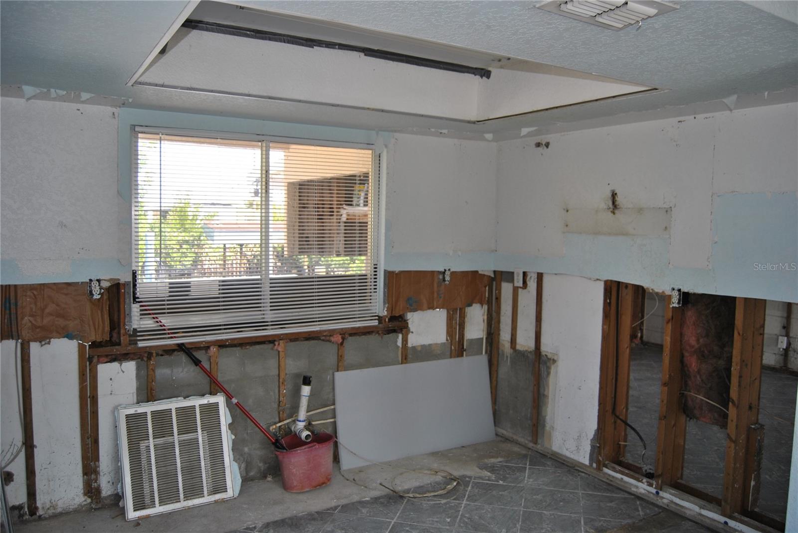Image 4 of 13 For 119 18th Street Nw
