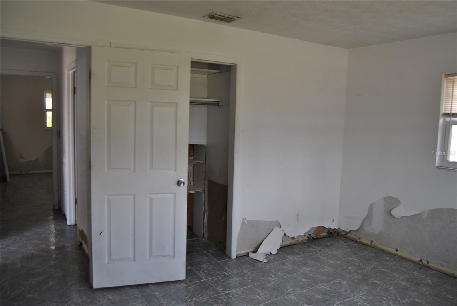 Image 5 of 13 For 119 18th Street Nw