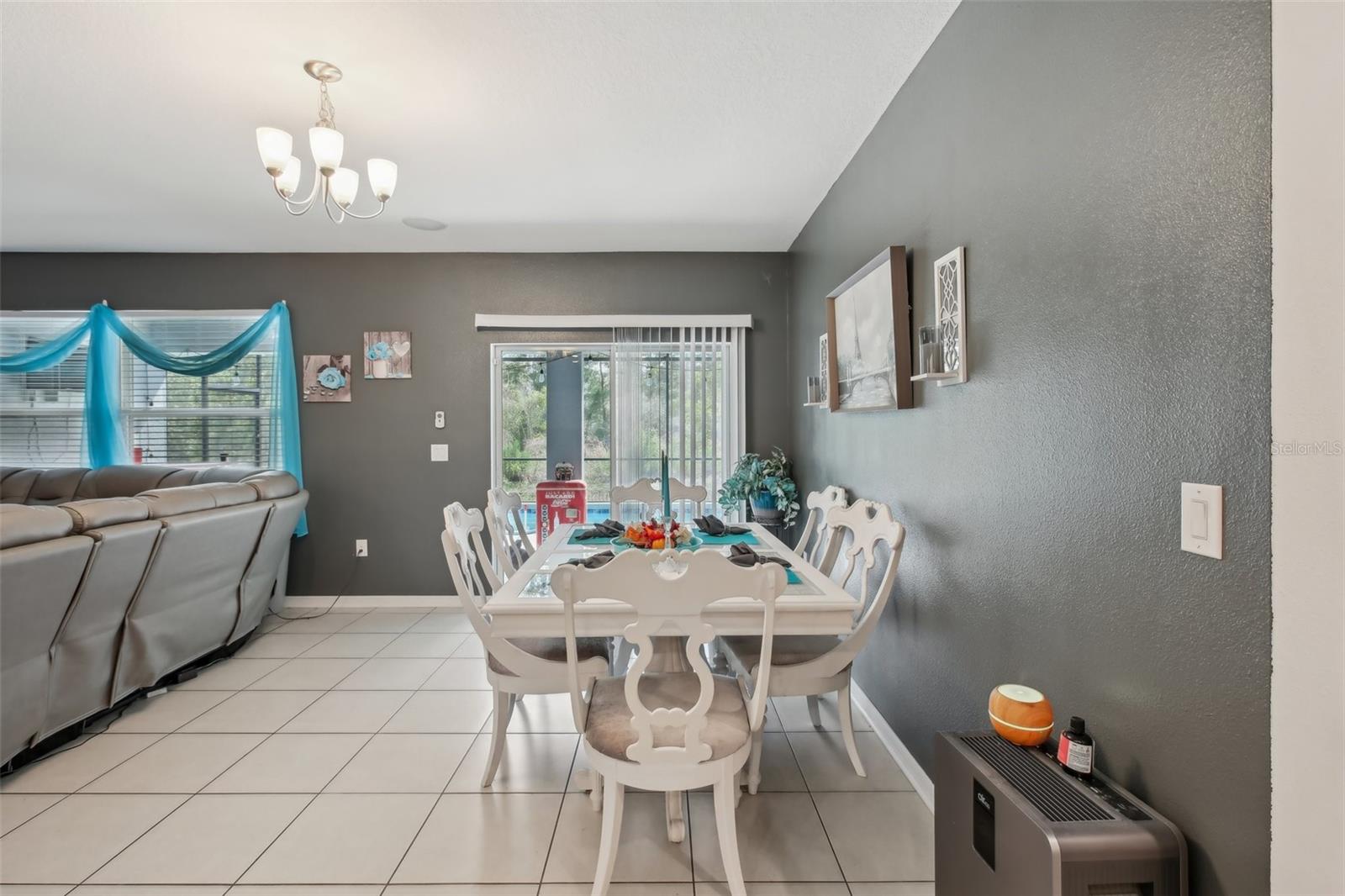 Image 18 of 58 For 4 Crossandra Court W