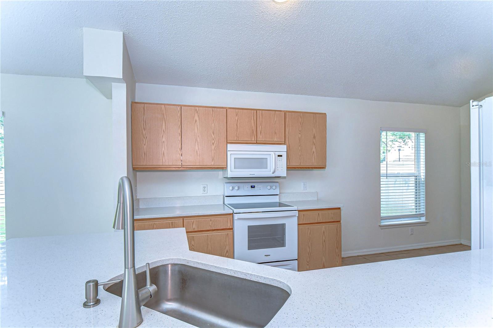 Image 15 of 48 For 18303 Elmhurst Lane